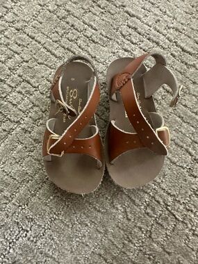 Classic Sun-San Brown Leather Strappy Sandals